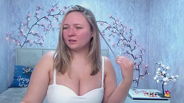 SallyVerda online show from 05/11/26, 06:05