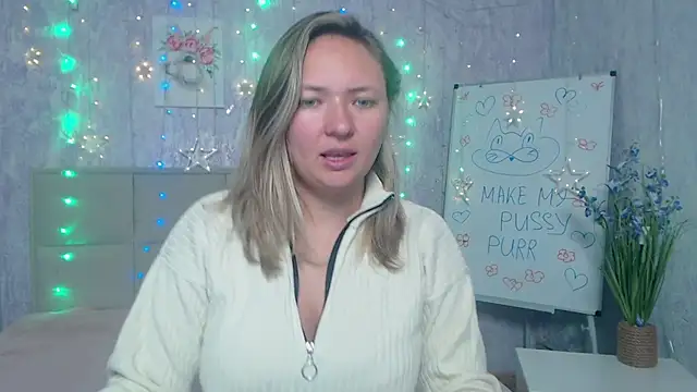 Snapshot of SallyVerda chatting on 10/05/25, 05:42 SallyVerda online show from 10/05/25, 05:42