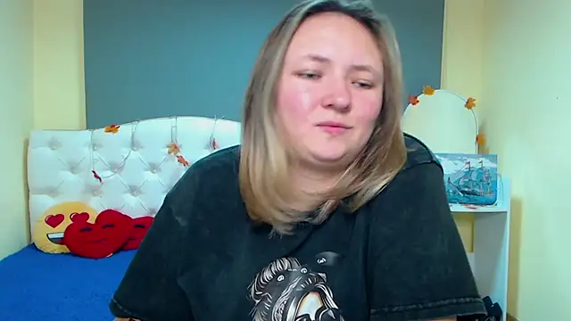 SallyVerda online show from 11/18/25, 07:39