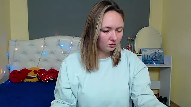 SallyVerda online show from 12/03/25, 06:51