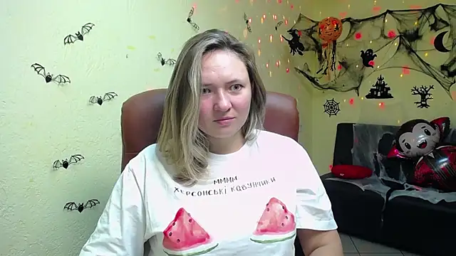 SallyVerda online show from 11/03/25, 06:33