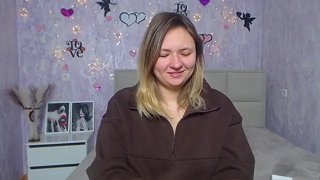 Snapshot of SallyVerda chatting on 02/12/25, 06:51 SallyVerda online show from 02/12/25, 06:51