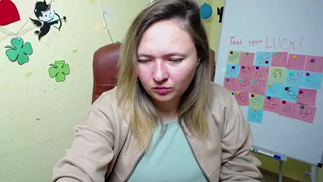 Snapshot of SallyVerda chatting on 03/19/25, 06:23 SallyVerda online show from 03/19/25, 06:23