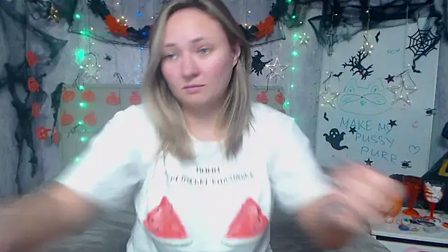 SallyVerda online show from 10/30/25, 07:11