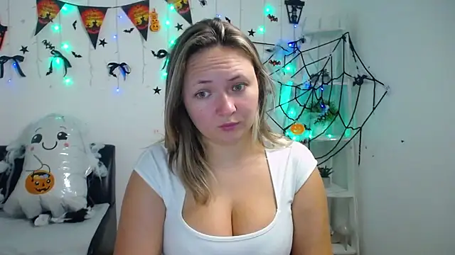 SallyVerda online show from 10/27/25, 06:20