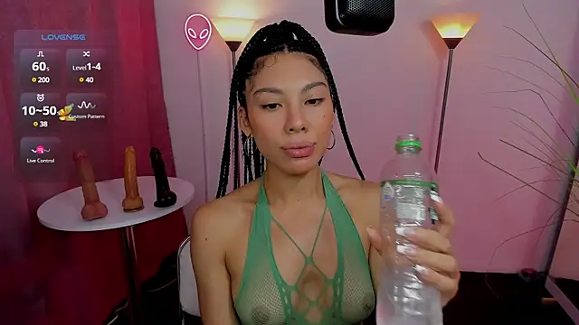 Snapshot of Dayanna_tecca chatting on 03/12/25, 11:01 Dayanna tecca online show from 03/12/25, 11:01