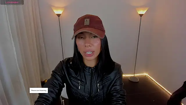 Dayanna tecca online show from 04/17/26, 10:23