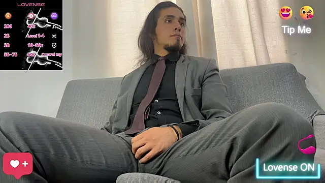 Snapshot of Tom_blunt96 chatting on 11/20/25, 02:51 Tom blunt96 online show from 11/20/25, 02:51