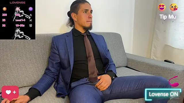 Tom blunt96 online show from 12/19/25, 05:48