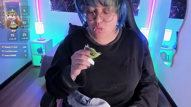 Snapshot of lucky-leah chatting on 02/03/26, 08:52 lucky-leah online show from 02/03/26, 08:52