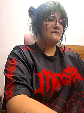 lucky-leah online show from 03/10/26, 04:27