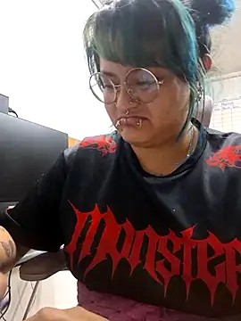 lucky-leah online show from 06/06/26, 03:23
