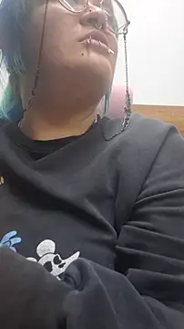 lucky-leah online show from 03/08/26, 03:21