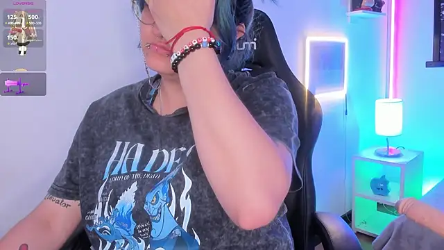 lucky-leah online show from 03/22/26, 04:05