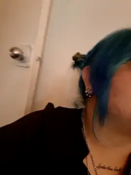 Snapshot of lucky-leah chatting on 02/07/26, 03:25 lucky-leah online show from 02/07/26, 03:25