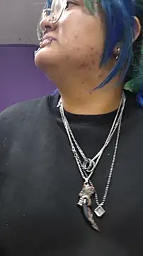 Snapshot of lucky-leah chatting on 02/01/26, 03:16 lucky-leah online show from 02/01/26, 03:16