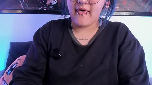 lucky-leah online show from 05/05/26, 04:26