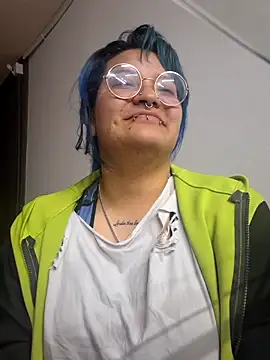 lucky-leah online show from 05/08/26, 03:54