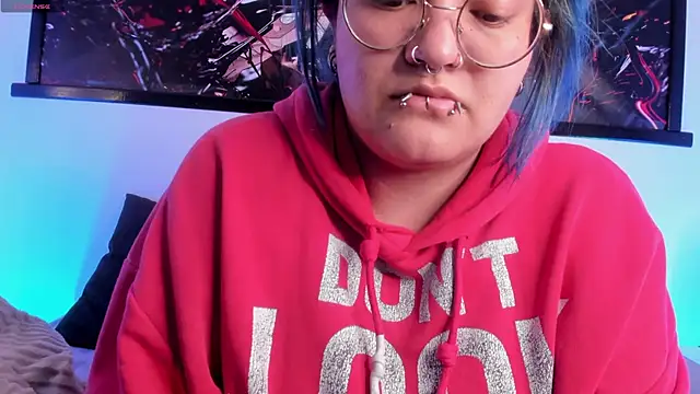 lucky-leah online show from 05/02/26, 04:18
