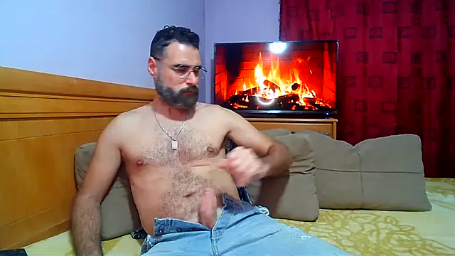 Snapshot of steve-renato chatting on 12/02/24, 10:18 steve-renato online show from 12/02/24, 10:18