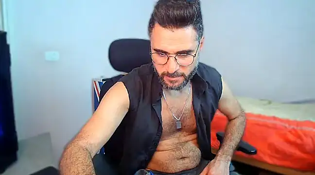 Snapshot of steve-renato chatting on 02/02/25, 11:18 steve-renato online show from 02/02/25, 11:18