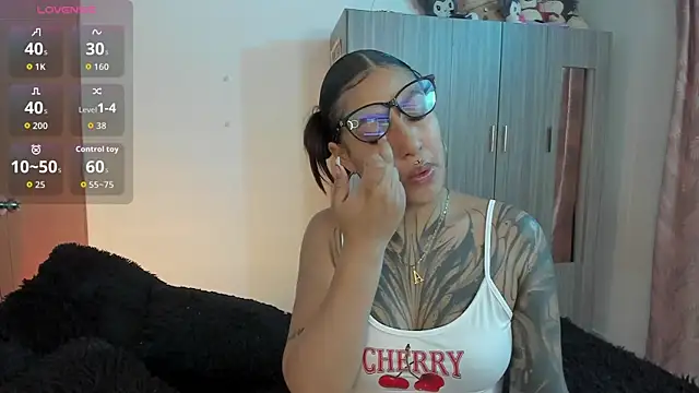 Kayla foxxy online show from 11/17/25, 03:32