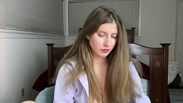 Snapshot of YUMIandbigWOLF chatting on 11/16/25, 03:00 YUMIandbigWOLF online show from 11/16/25, 03:00