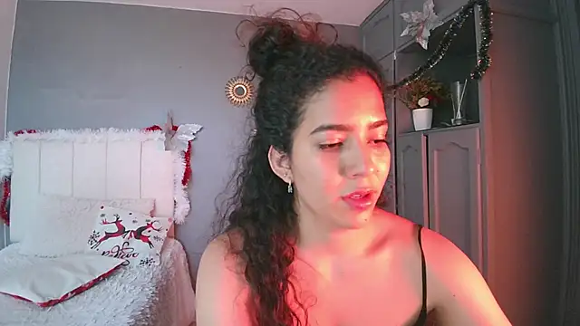 Snapshot of arteverena chatting on 12/31/24, 09:39 arteverena online show from 12/31/24, 09:39