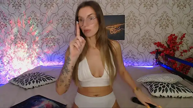 JulDoll online show from 12/05/25, 03:05