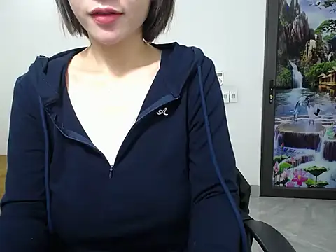 Love bug15 online show from 02/26/25, 07:23