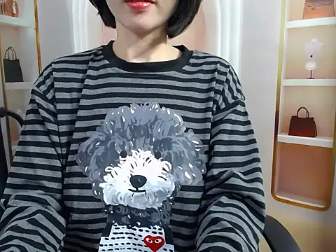 Snapshot of Love_bug15 chatting on 02/08/26, 04:26 Love bug15 online show from 02/08/26, 04:26