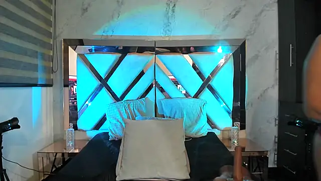 Susy wisee online show from 04/19/26, 03:40