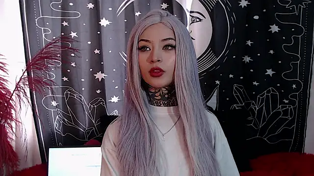 Snapshot of Isabella__dark chatting on 02/06/25, 08:56 Isabella dark online show from 02/06/25, 08:56