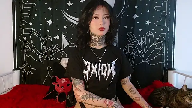 Snapshot of Isabella__dark chatting on 10/17/25, 09:49 Isabella dark online show from 10/17/25, 09:49