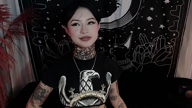 Snapshot of Isabella__dark chatting on 01/30/25, 11:24 Isabella dark online show from 01/30/25, 11:24