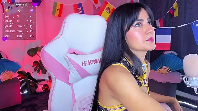Snapshot of Violetta_kim1 chatting on 07/11/26, 09:15 Violetta kim1 online show from 07/11/26, 09:15