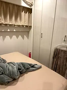 Snapshot of OCHAN___X chatting on 10/22/25, 12:48 OCHAN X online show from 10/22/25, 12:48