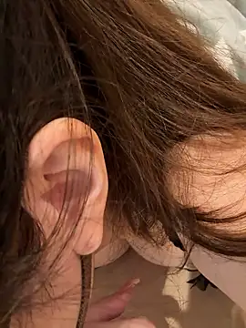 Snapshot of OCHAN___X chatting on 11/02/25, 08:25 OCHAN X online show from 11/02/25, 08:25