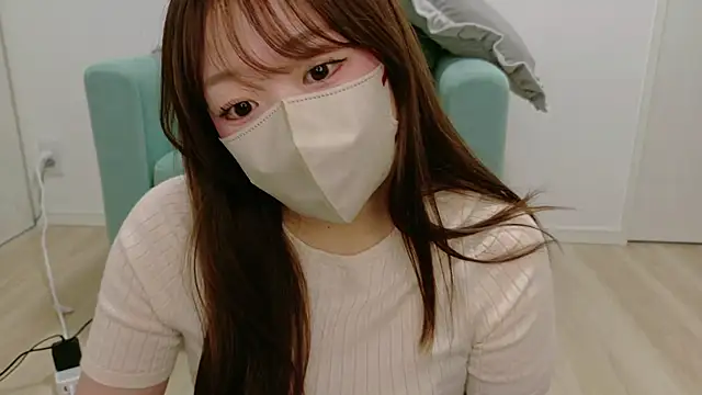 Snapshot of OCHAN___X chatting on 10/01/25, 02:43 OCHAN X online show from 10/01/25, 02:43