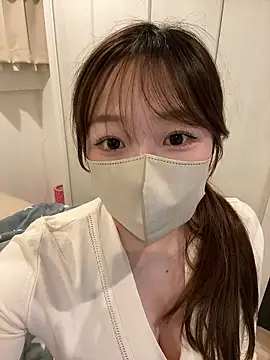 Snapshot of OCHAN___X chatting on 09/23/25, 12:56 OCHAN X online show from 09/23/25, 12:56