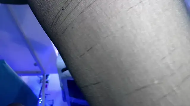 SUZZET 22 online show from 12/05/25, 02:26