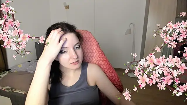 Snapshot of Bridget_fitness chatting on 03/08/25, 10:02 Bridget fitness online show from 03/08/25, 10:02
