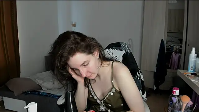 Snapshot of Bridget_fitness chatting on 02/23/25, 11:33 Bridget fitness online show from 02/23/25, 11:33