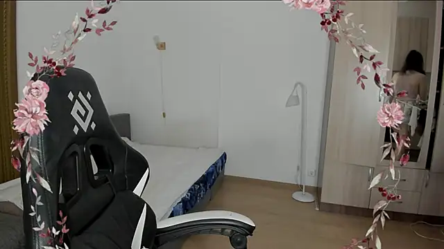 Snapshot of Bridget_fitness chatting on 02/26/25, 06:48 Bridget fitness online show from 02/26/25, 06:48