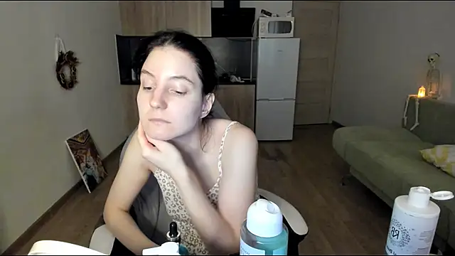 Snapshot of Bridget_fitness chatting on 09/27/25, 02:45 Bridget fitness online show from 09/27/25, 02:45