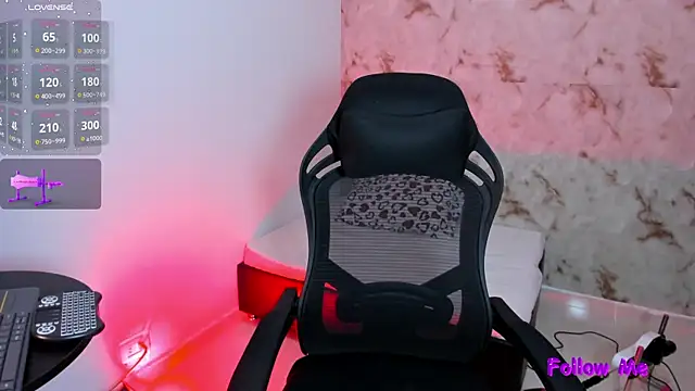 Abbieowenx online show from 11/10/25, 03:06