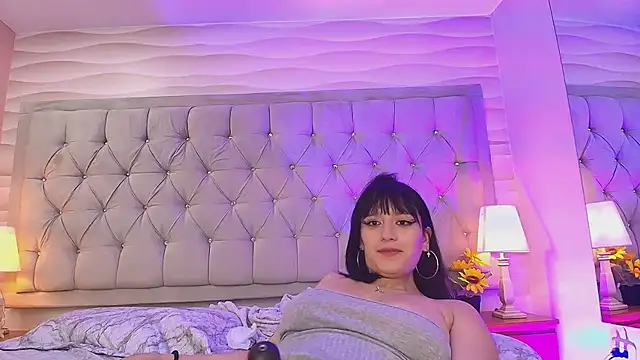 AlissonLopez  online show from 02/21/25, 10:17