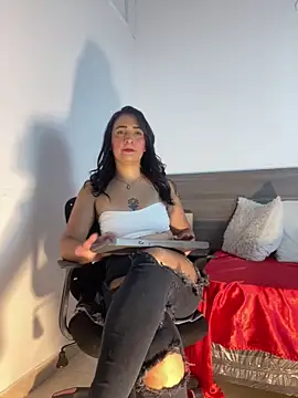 Mila cams1  online show from 12/20/25, 06:11