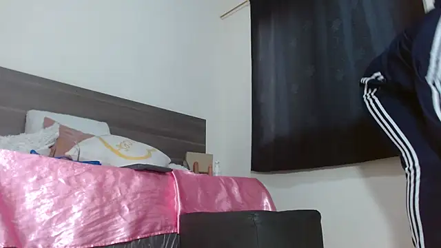 Snapshot of Mila_cams1_ chatting on 02/12/25, 09:20 Mila cams1 online show from 02/12/25, 09:20