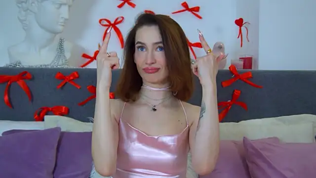 Snapshot of MarieKarma chatting on 03/17/25, 12:42 MarieKarma online show from 03/17/25, 12:42